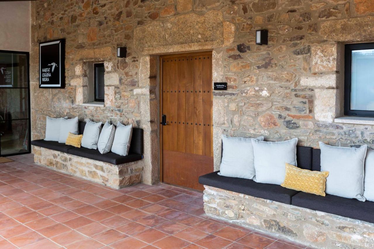 Habitat Cigueena Negra Valverde del Fresno Exterior photo